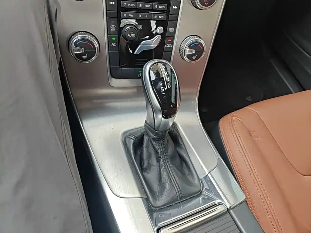Volvo S60 2015 2015 S60L 2.0T Smart Vision
