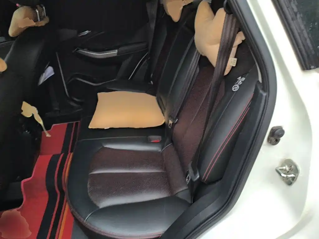 Venucia T70 2019 2019 2.0L CVT Smart Enjoy Edition China V