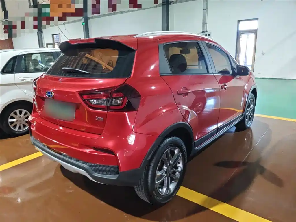Фото 7 - Geely Vision X3