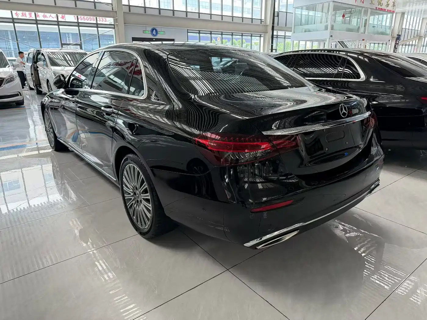 Mercedes-Benz E-Class 2021 E 300 L Luxury фото 3