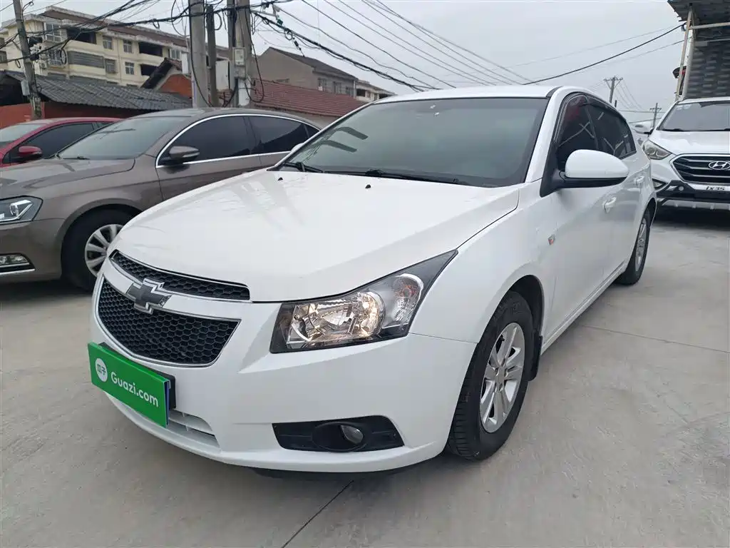 Chevrolet Cruze 2015 Hatchback 1.6L Manual Comfort
