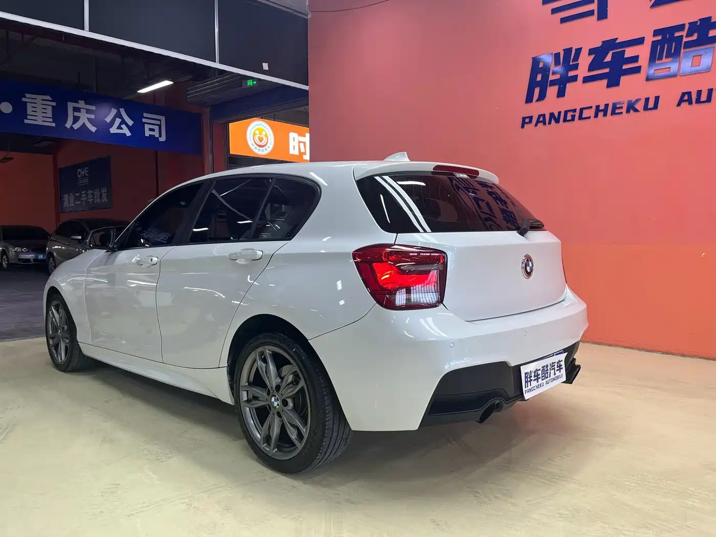 BMW 1 Series (Import) 2013 Facelift 116i Leading Model фото 7
