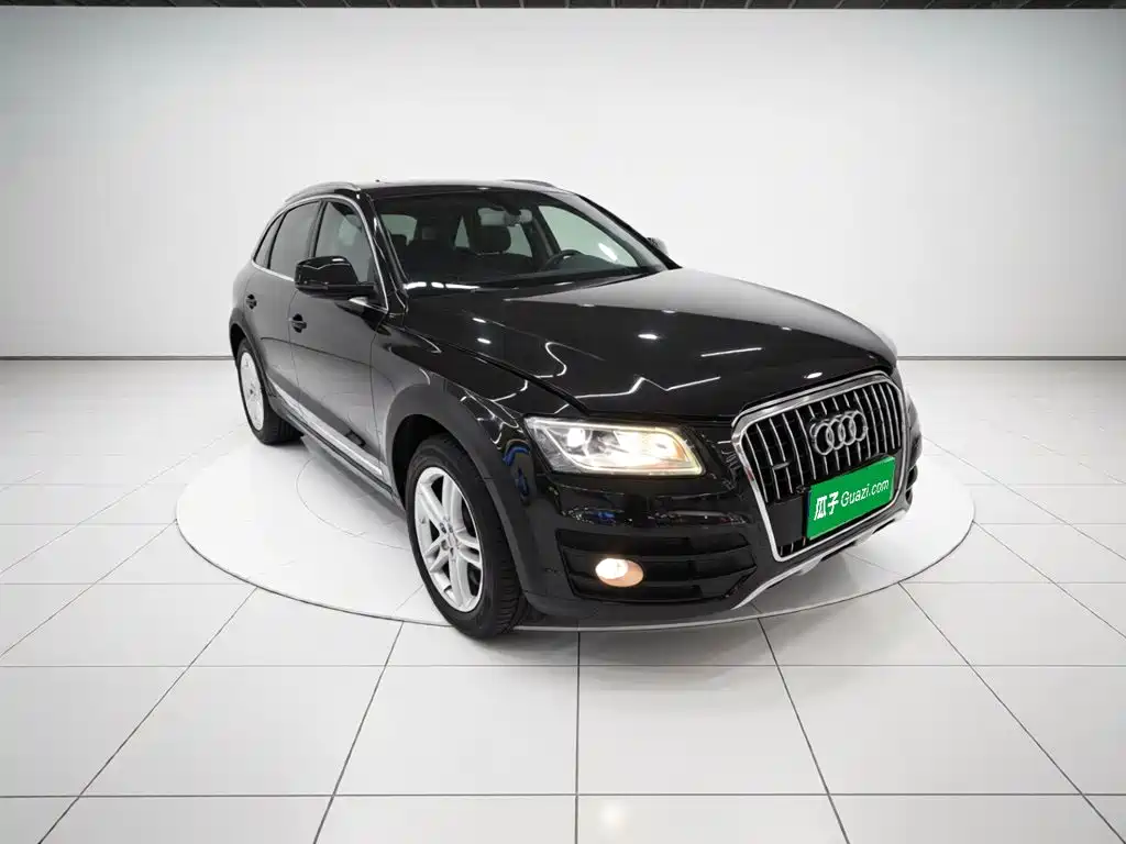 Audi Q5 2018 2017 Plus 40 TFSI Technology
