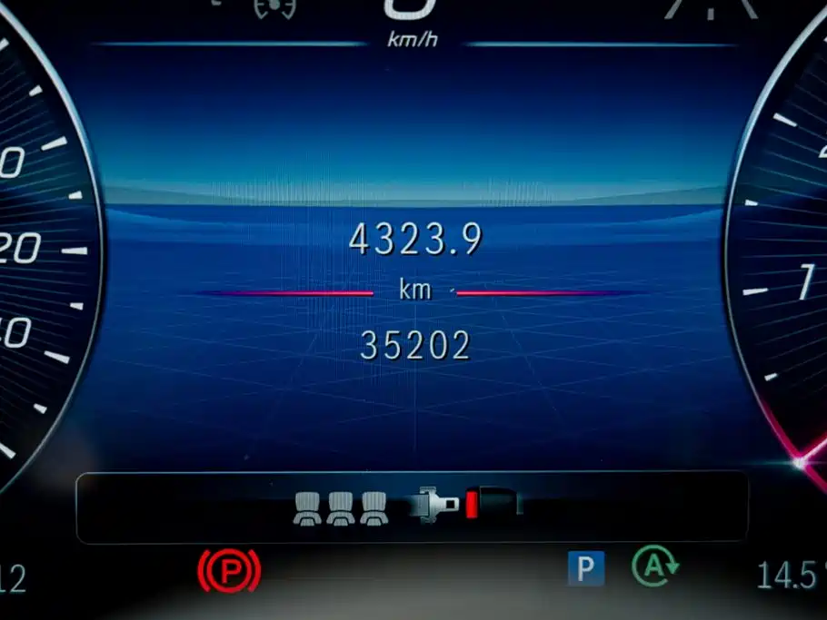 Mercedes-Benz C-Class 2023 Facelift C 260 L Sport Edition фото 13