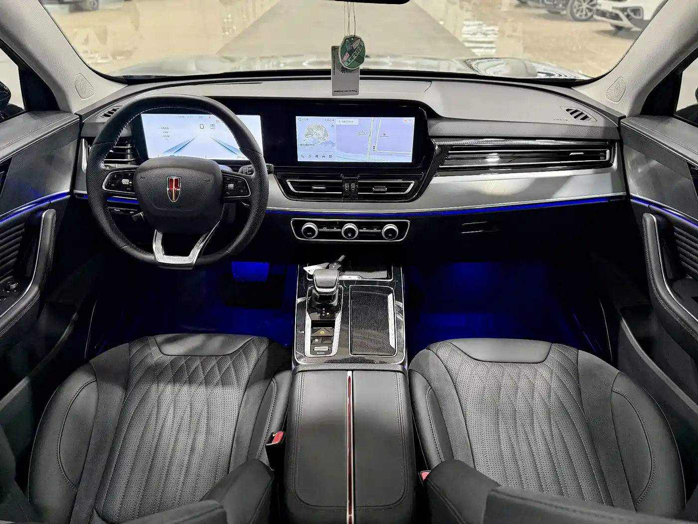 Фото 4 - Hongqi HS5