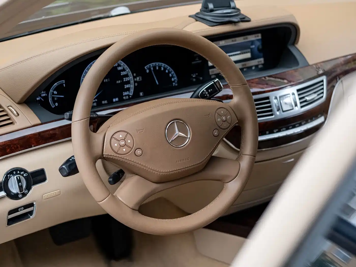 Mercedes-Benz S-Class 2011 S 350 L CGI фото 8