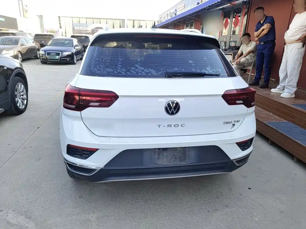 VOLKSWAGEN T-ROC EXPLORING SONGS