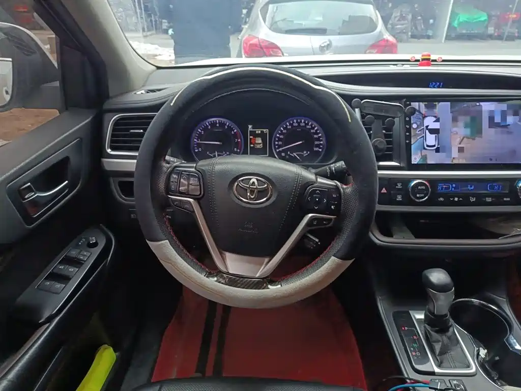 Toyota Highlander 2018 2.0T 4WD Premium 7-seater China VI фото 3