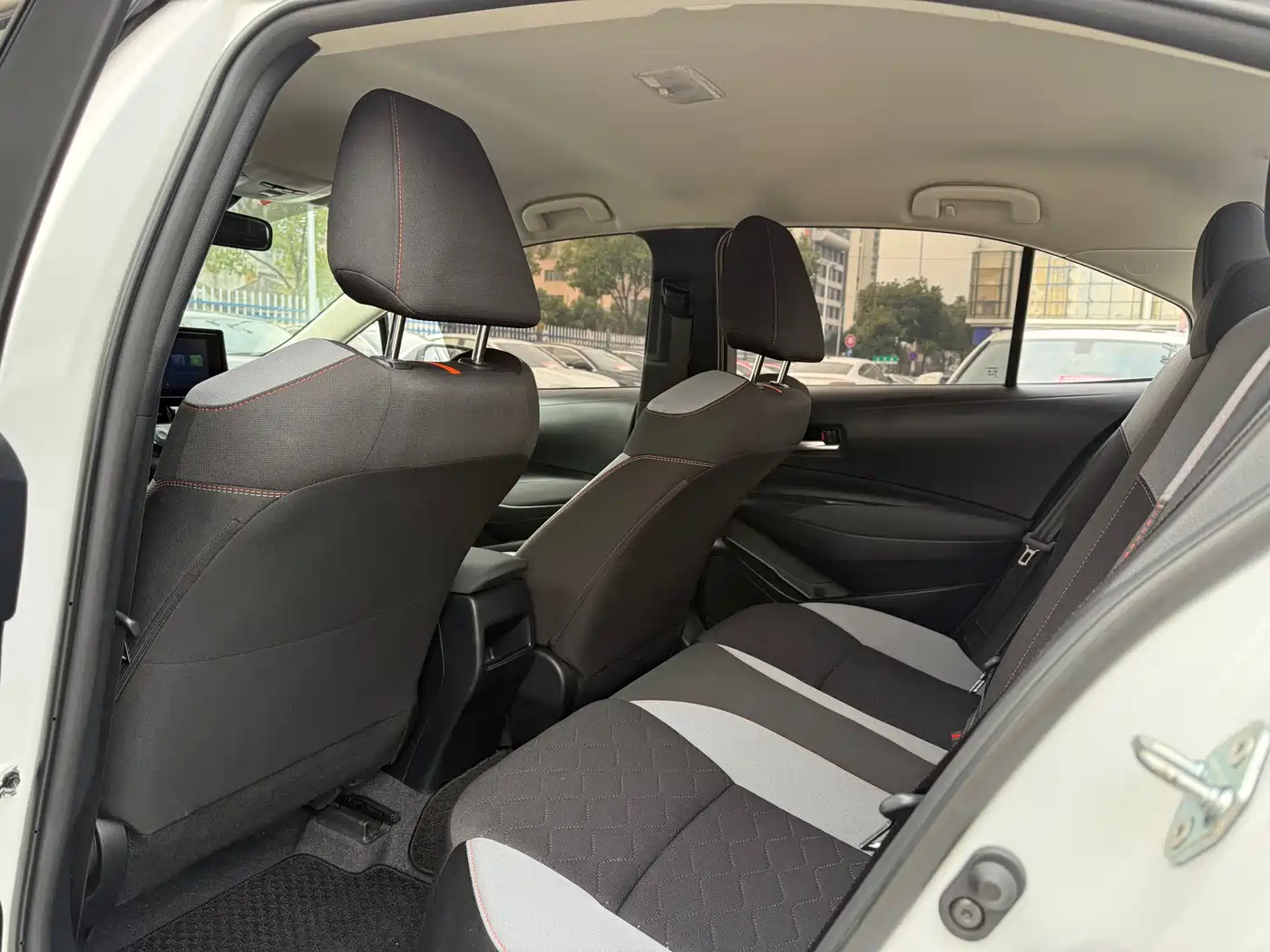 Toyota Corolla 2024 Model 1.2T Pioneer Edition фото 9