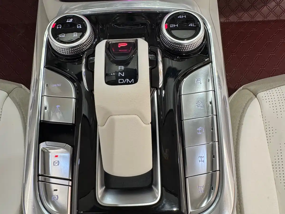 TANK CO CREATION TANK 300