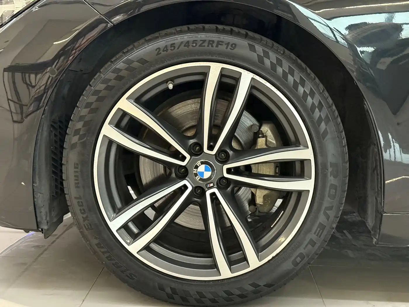 BMW 7 Series 2021 Model 730Li M Sport Package фото 9