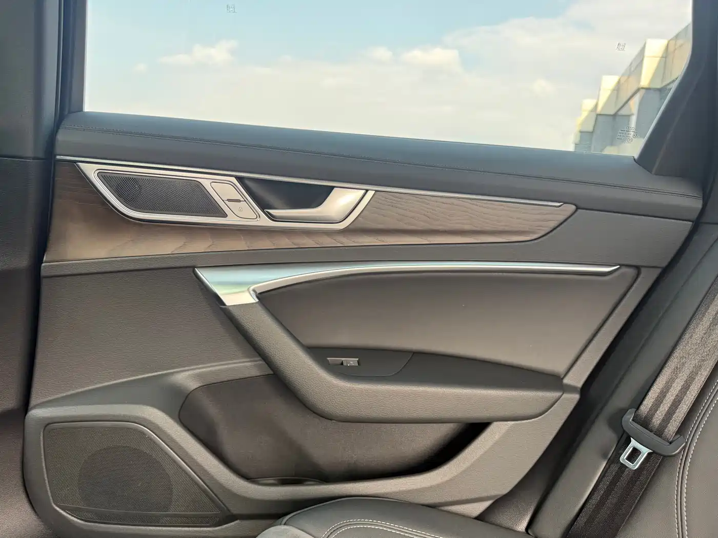 Audi A6L 2023 40 TFSI Luxury Dynamic фото 35