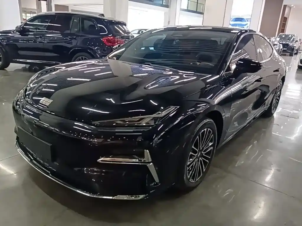 Geely Galaxy Xingyao 8 2025 130km EM-i Premium Edition