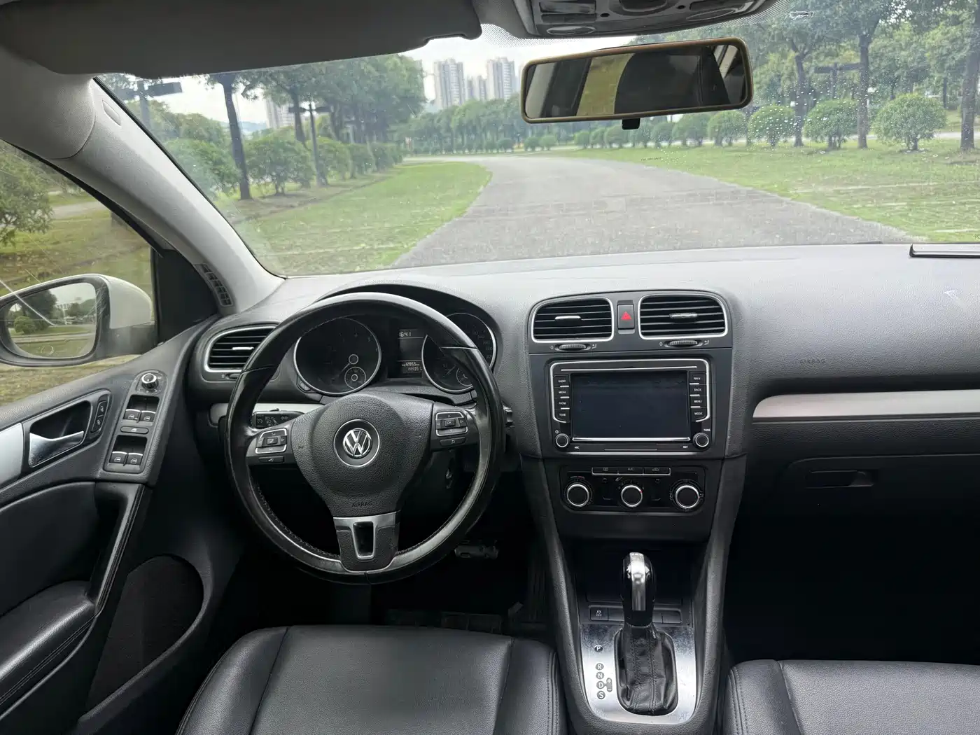 Volkswagen Golf 2012 1.4TSI Automatic Luxury фото 14