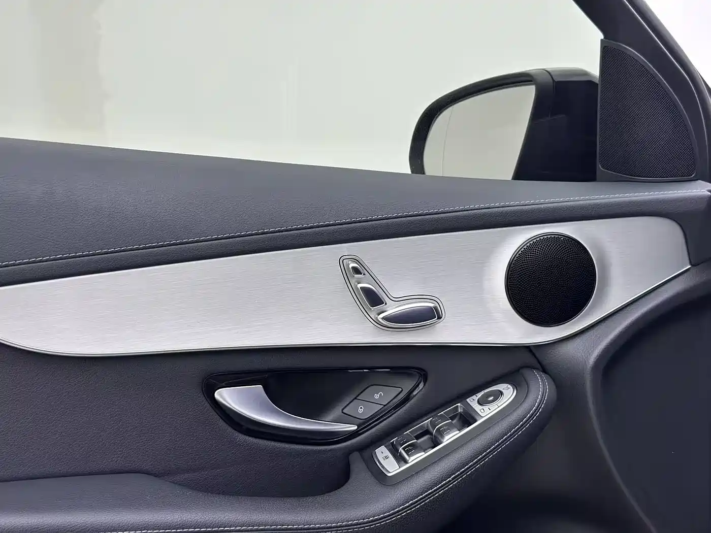 Mercedes-Benz GLC Coupe 2019 GLC 200 4MATIC Coupe SUV фото 11