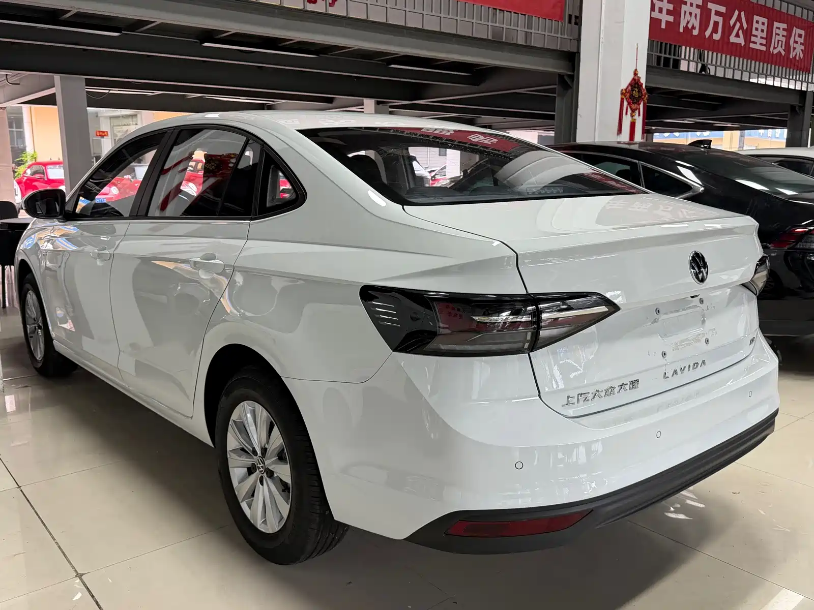 Photo 6 - Volkswagen Lavida