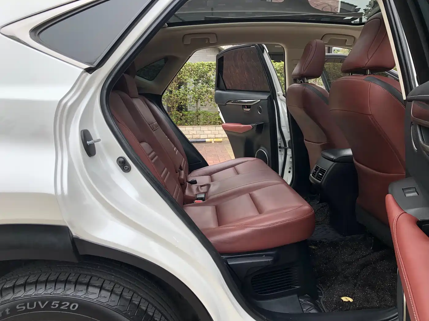 Lexus NX 2015 300h AWD F SPORT фото 16