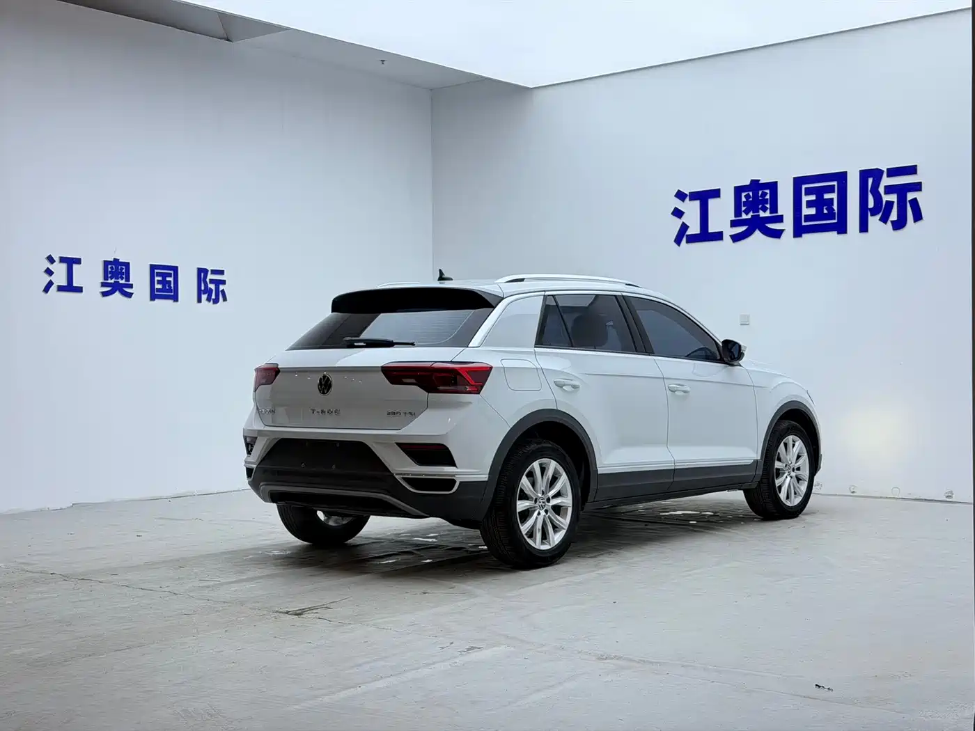 VOLKSWAGEN T ROC EXPLORING SONGS