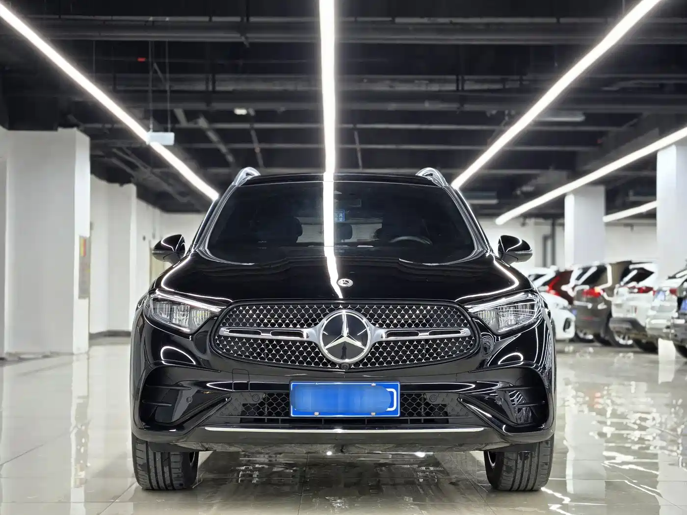 Mercedes-Benz GLC 2023 GLC 260 L 4MATIC Luxury 5-Seater фото 2
