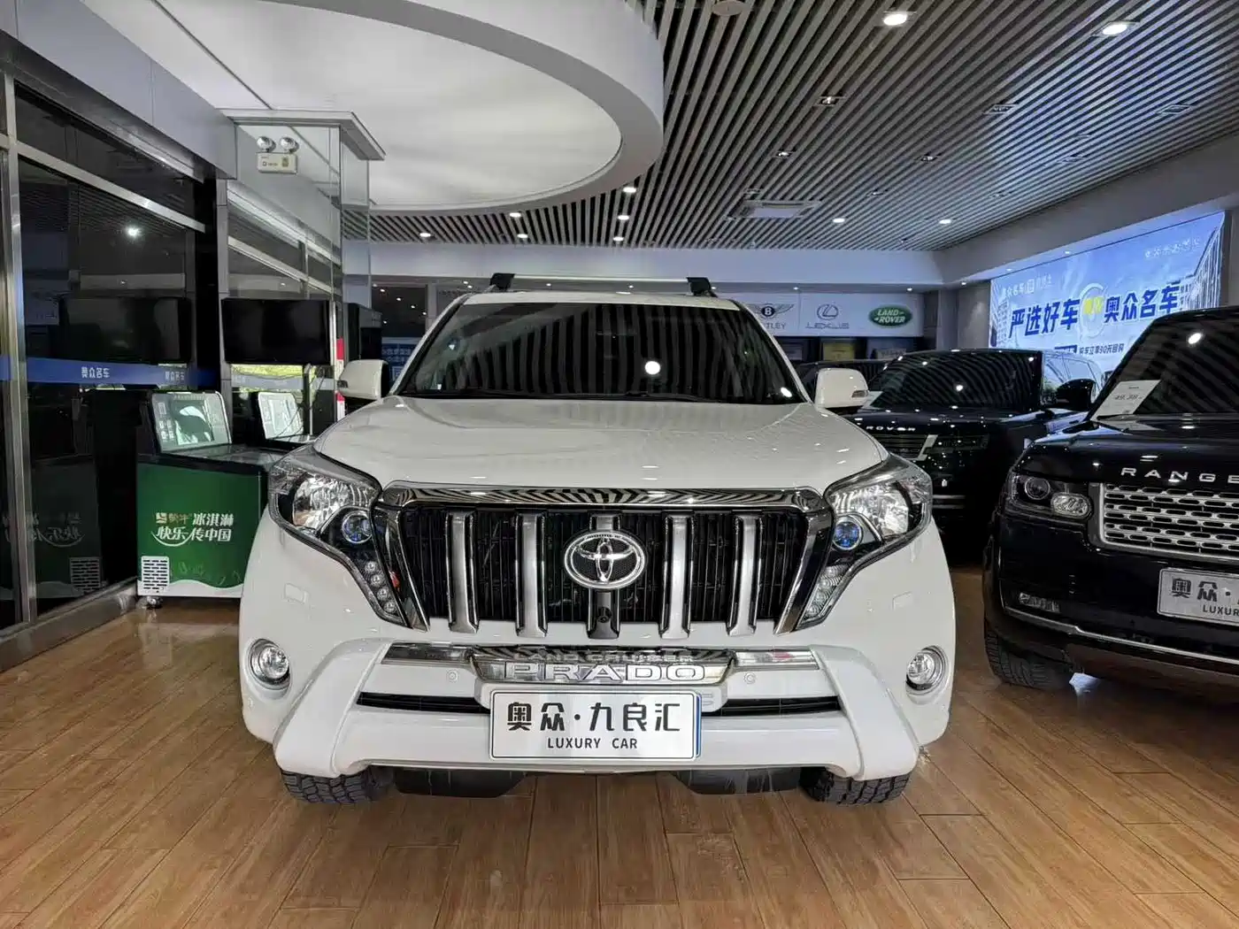 Toyota Prado 2016 3.5L Auto VX NAVI фото 2