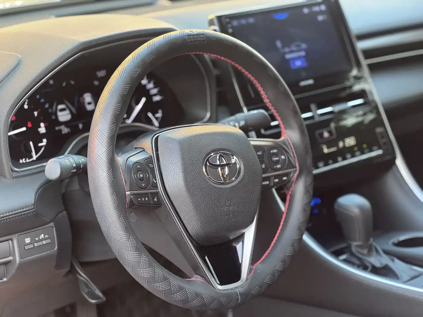 Toyota Avalon 2022 2.0L Progressive Edition фото 5