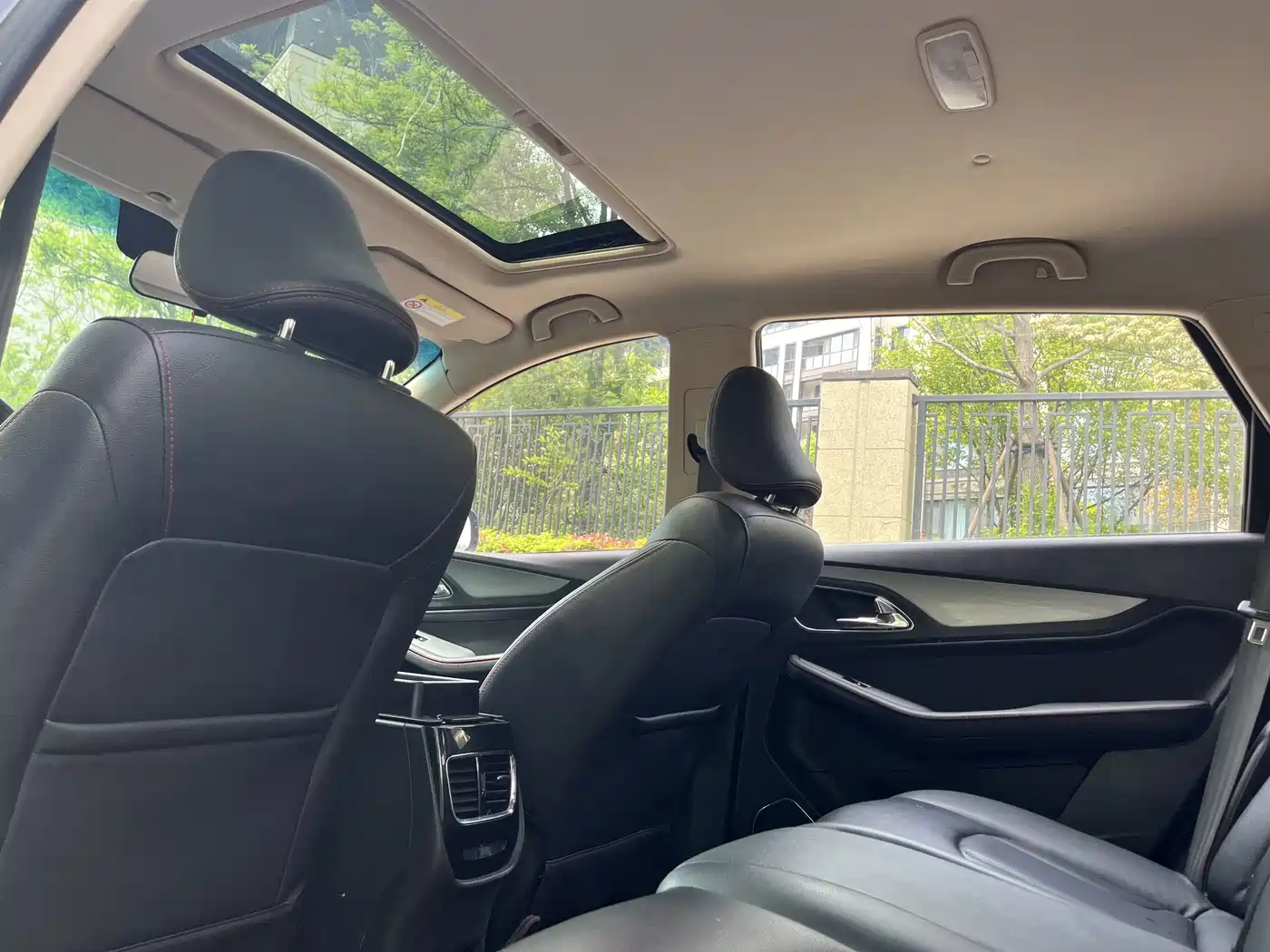 Baojun 560 2017 2016 1.8L iAMT Luxury