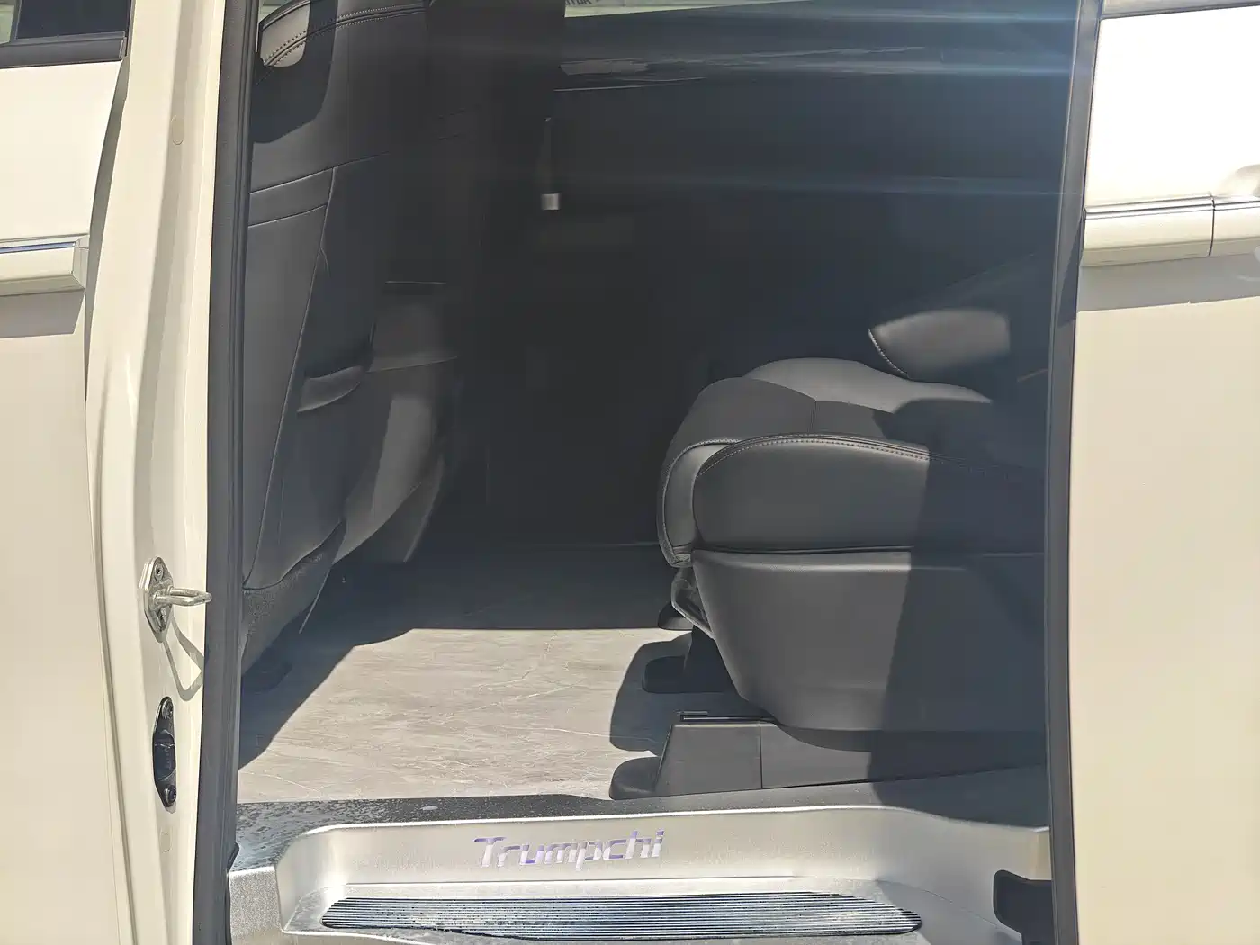 GAC TRUMPCHI E8 NEW ENERGY