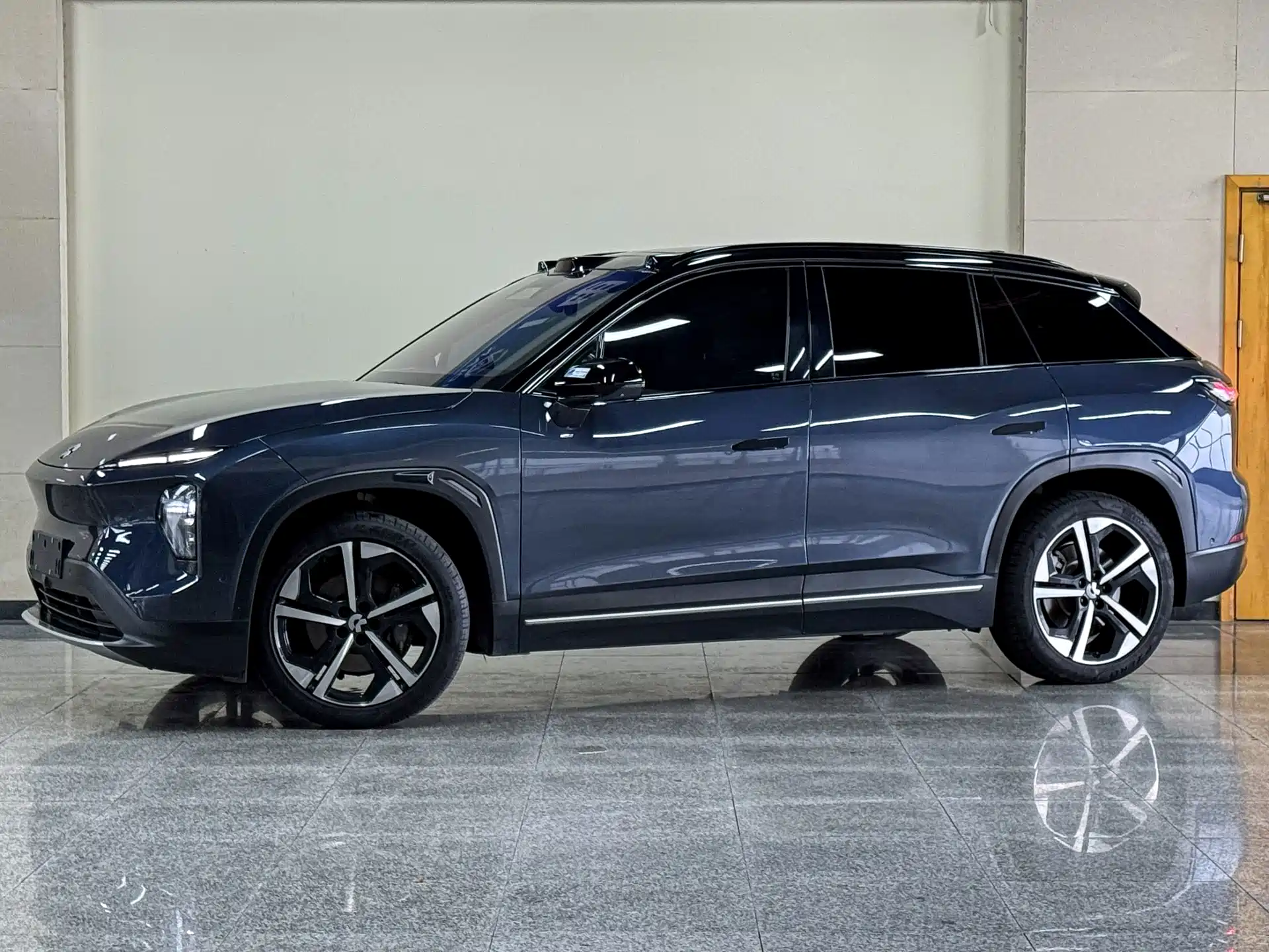 Фото 1 - NIO ES7