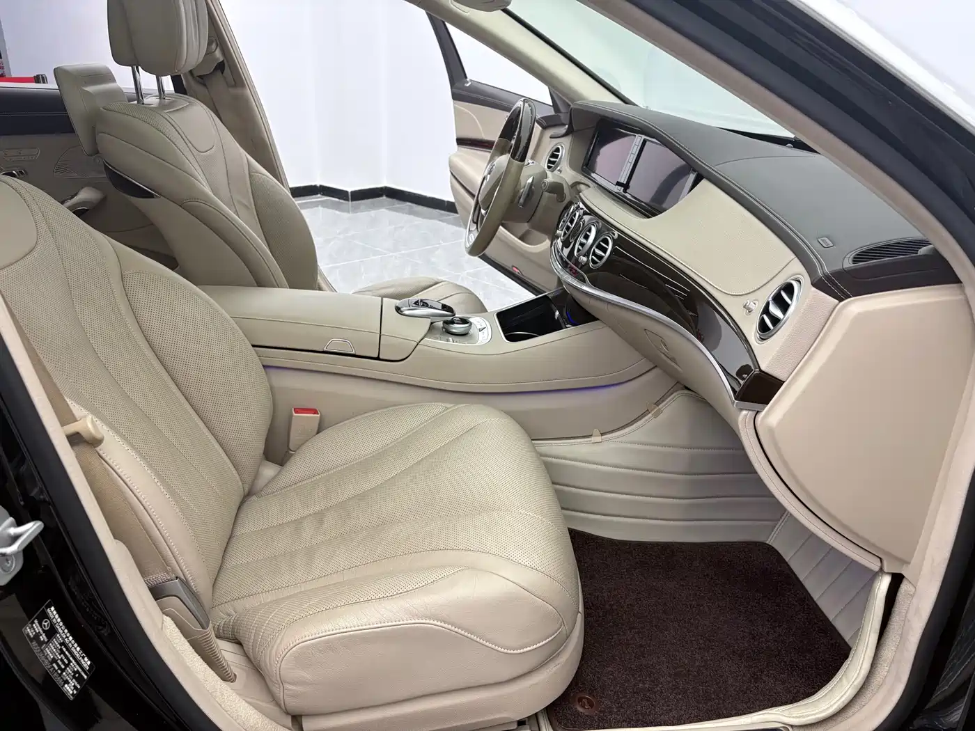 Mercedes-Benz Maybach S-Class 2015 S 400 4MATIC фото 14
