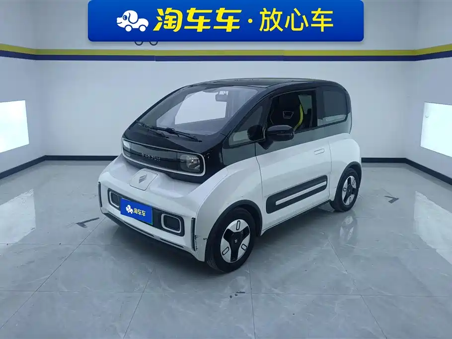 BAOJUN E300