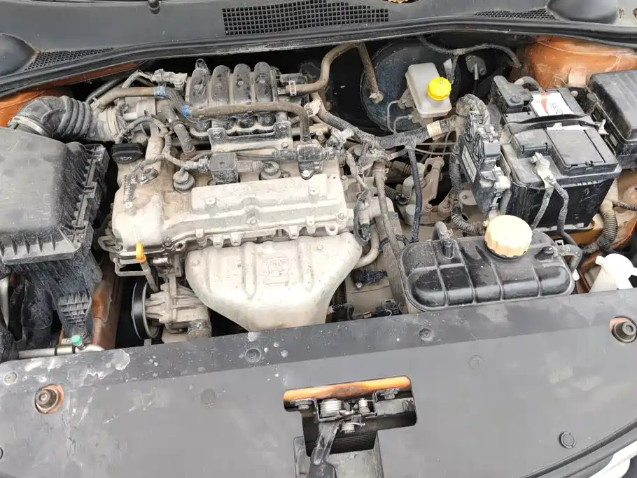 Baojun 310 2017 2016 1.2L Manual Value Edition