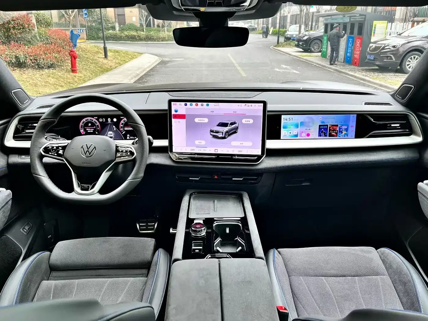 Volkswagen Teramont 2026 Teramont Pro 450TSI 4WD Summit Edition фото 6