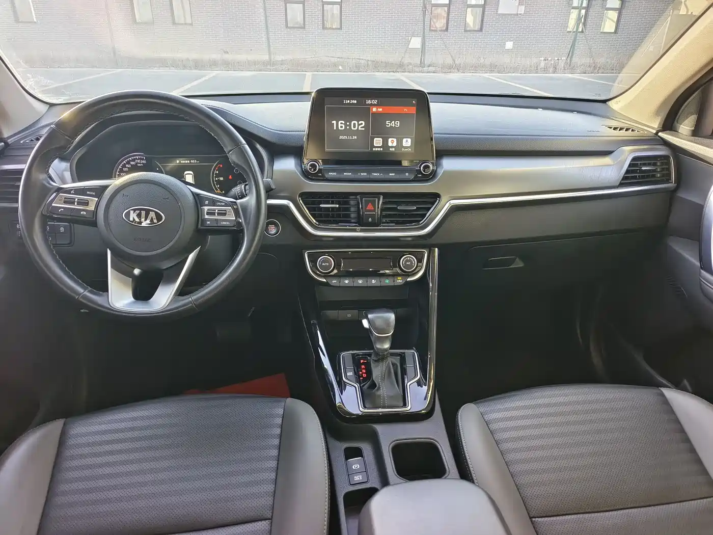 Kia Sportage 2019 2.0L Automatic Smart Luxury Edition фото 10
