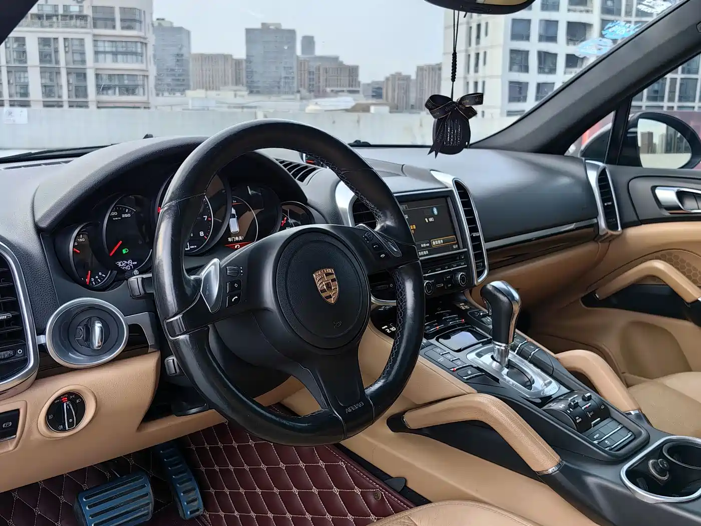 Porsche Cayenne 2014 Cayenne Platinum Edition 3.0T фото 10