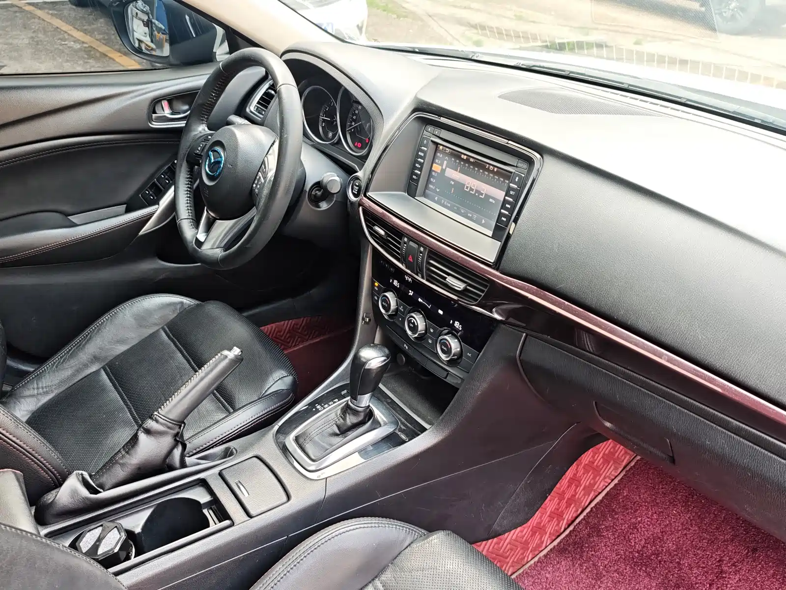 Photo 9 - Mazda Atenza