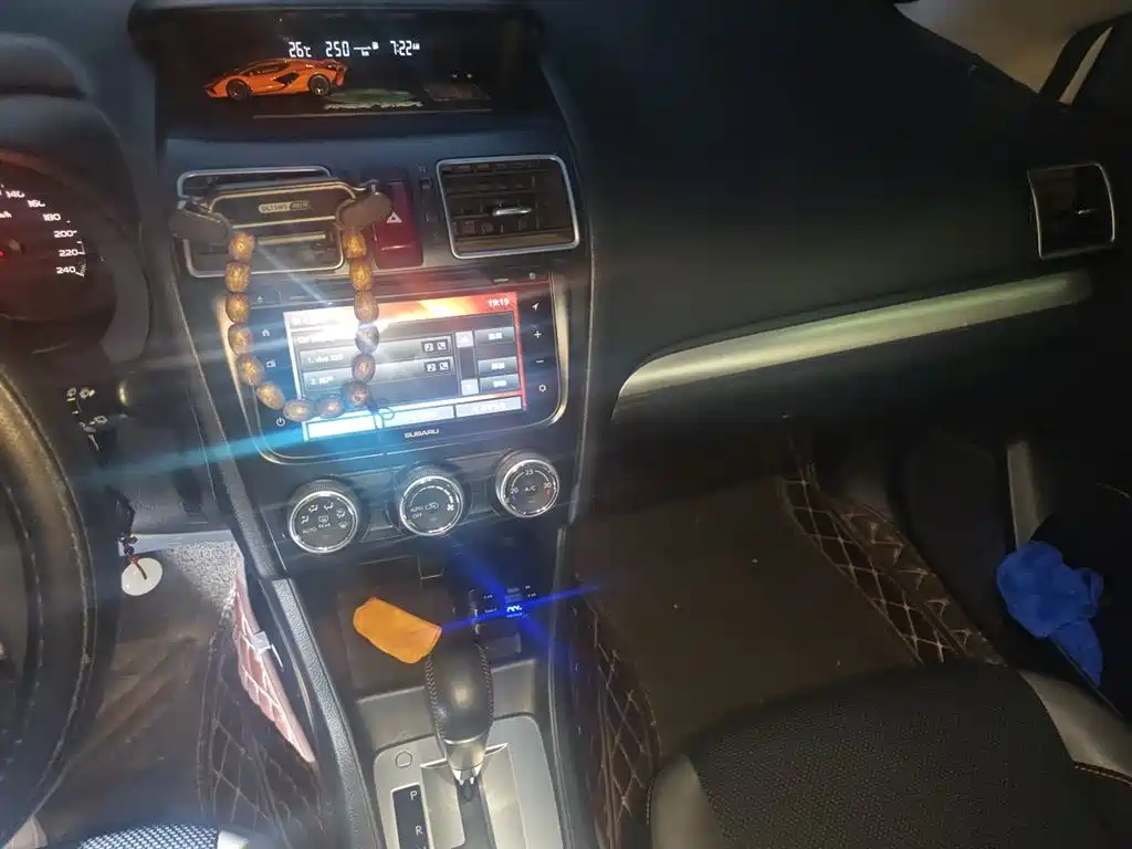 Subaru XV 2017 2.0i Comfort Navigation Edition фото 10