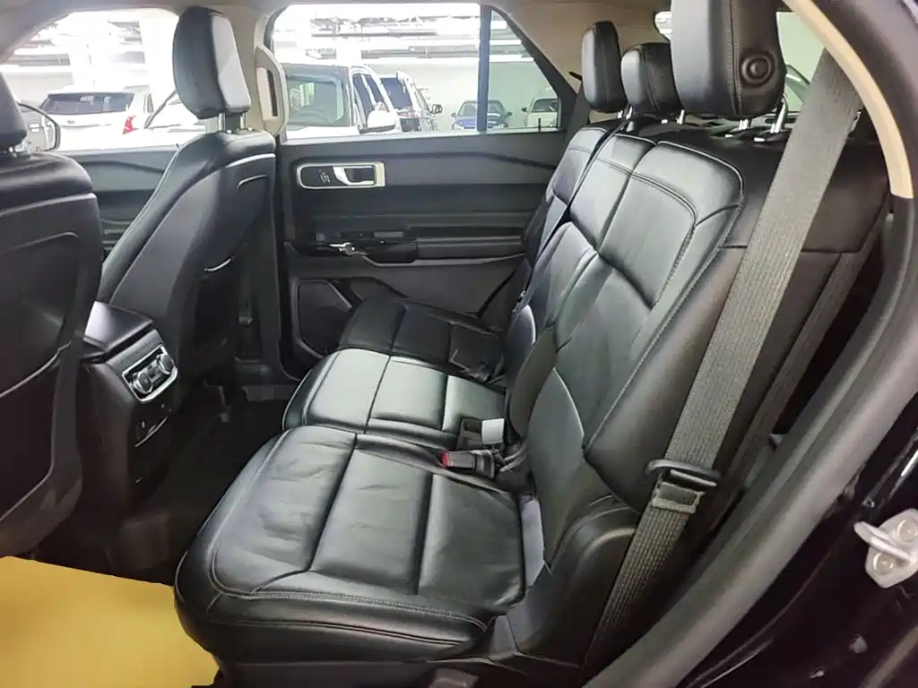 Ford Explorer 2021 2020 EcoBoost 285 RWD Trend Edition 7-Seater