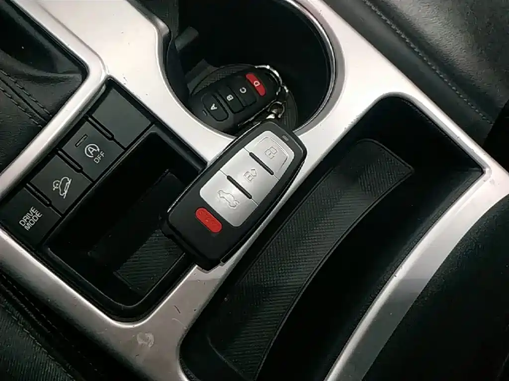 Kia KX5 2016 Model 1.6T Automatic 2WD DLX фото 9