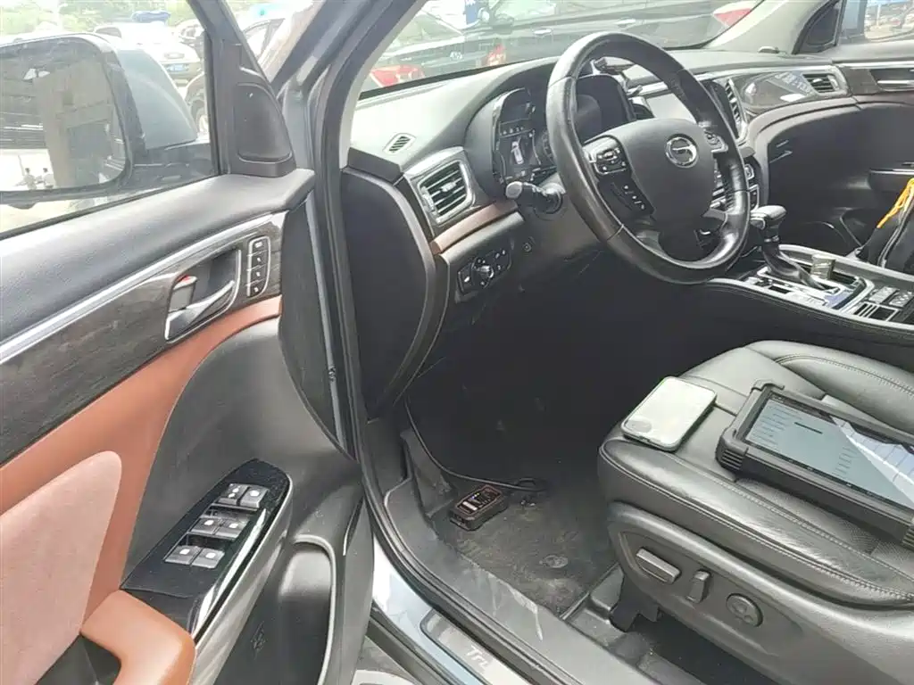 GAC Trumpchi Trumpchi GS8 2017 320T 2WD Luxury Smart Connect (7-seater) фото 15