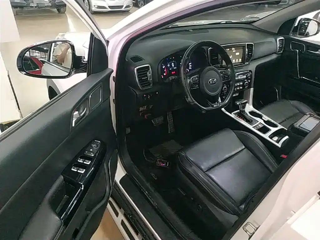 Kia KX5 2016 Model 1.6T Automatic 2WD DLX фото 16