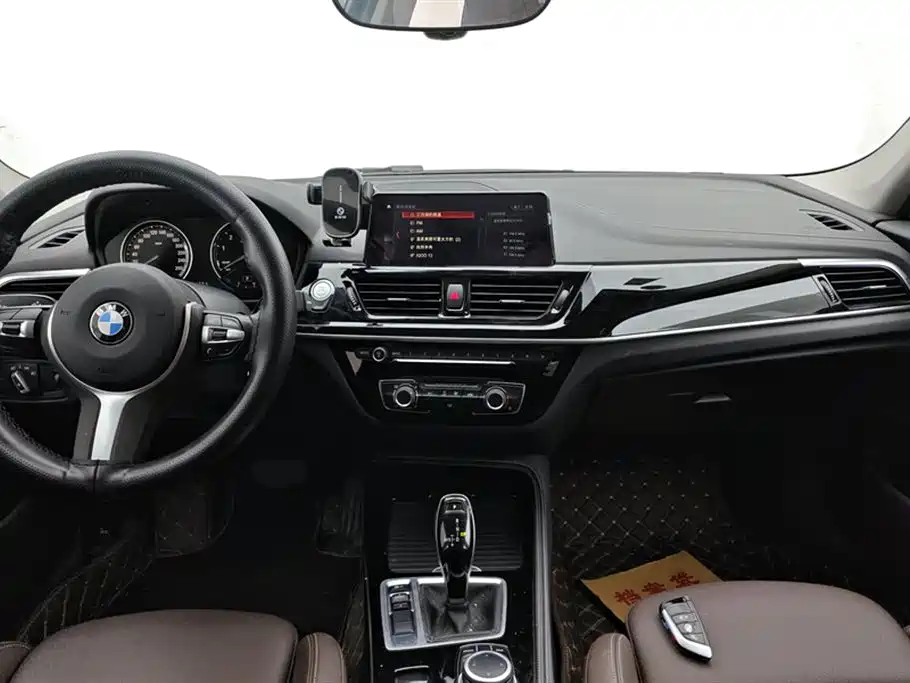 BMW 1 Series 2021 125i M Sport Black Night Edition фото 13