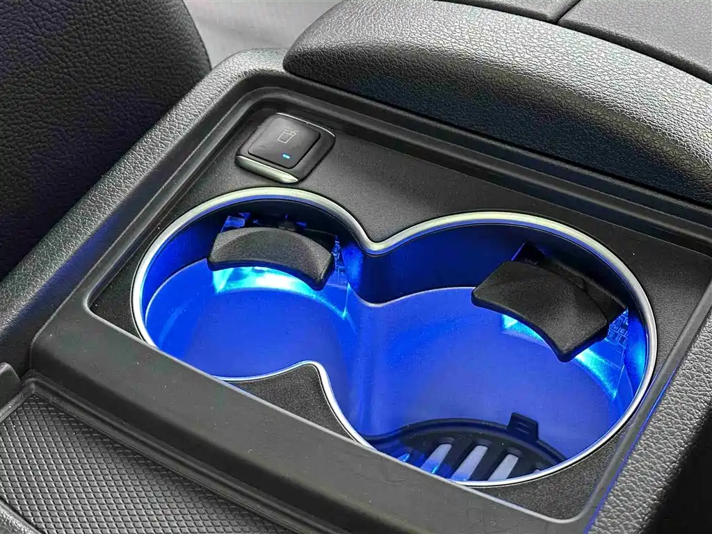 MERCEDES-BENZ V CLASS