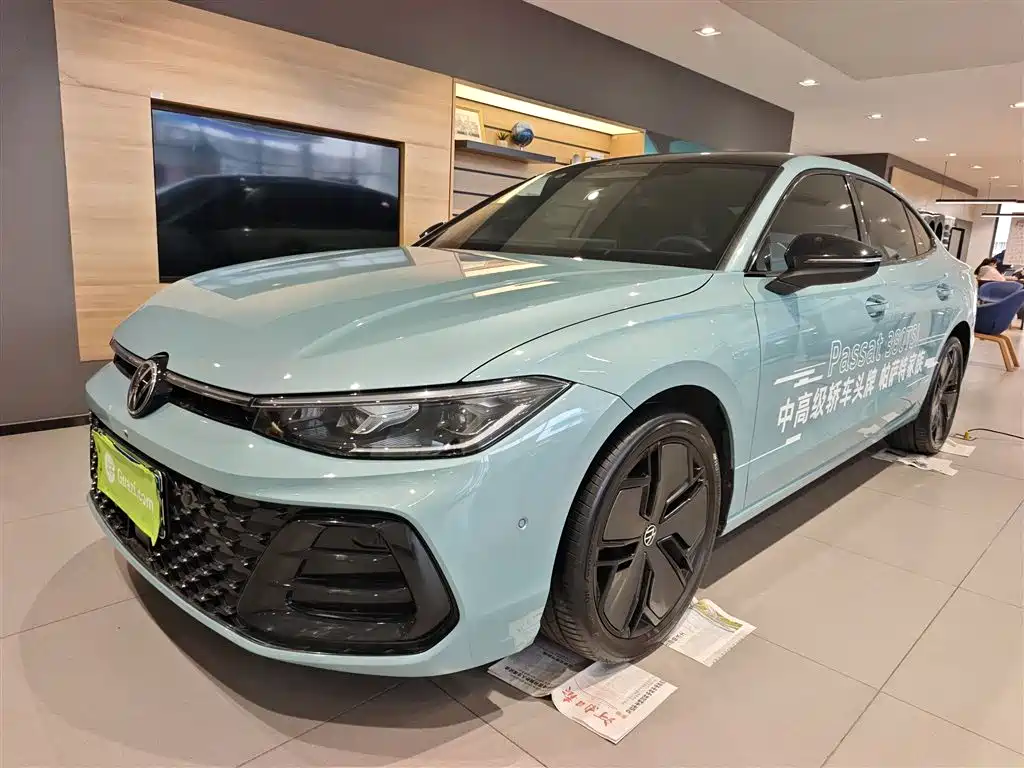 Volkswagen Passat 2025 Model Pro 380TSI Starlight Dragon Premium Edition фото 2
