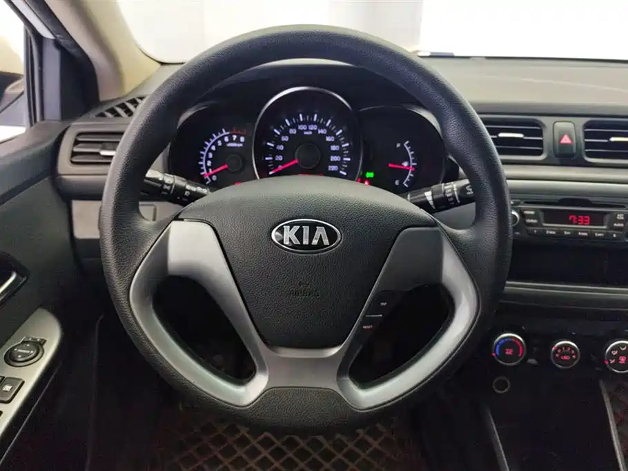 Kia K2 2015 Sedan 1.4L MT GLS фото 15