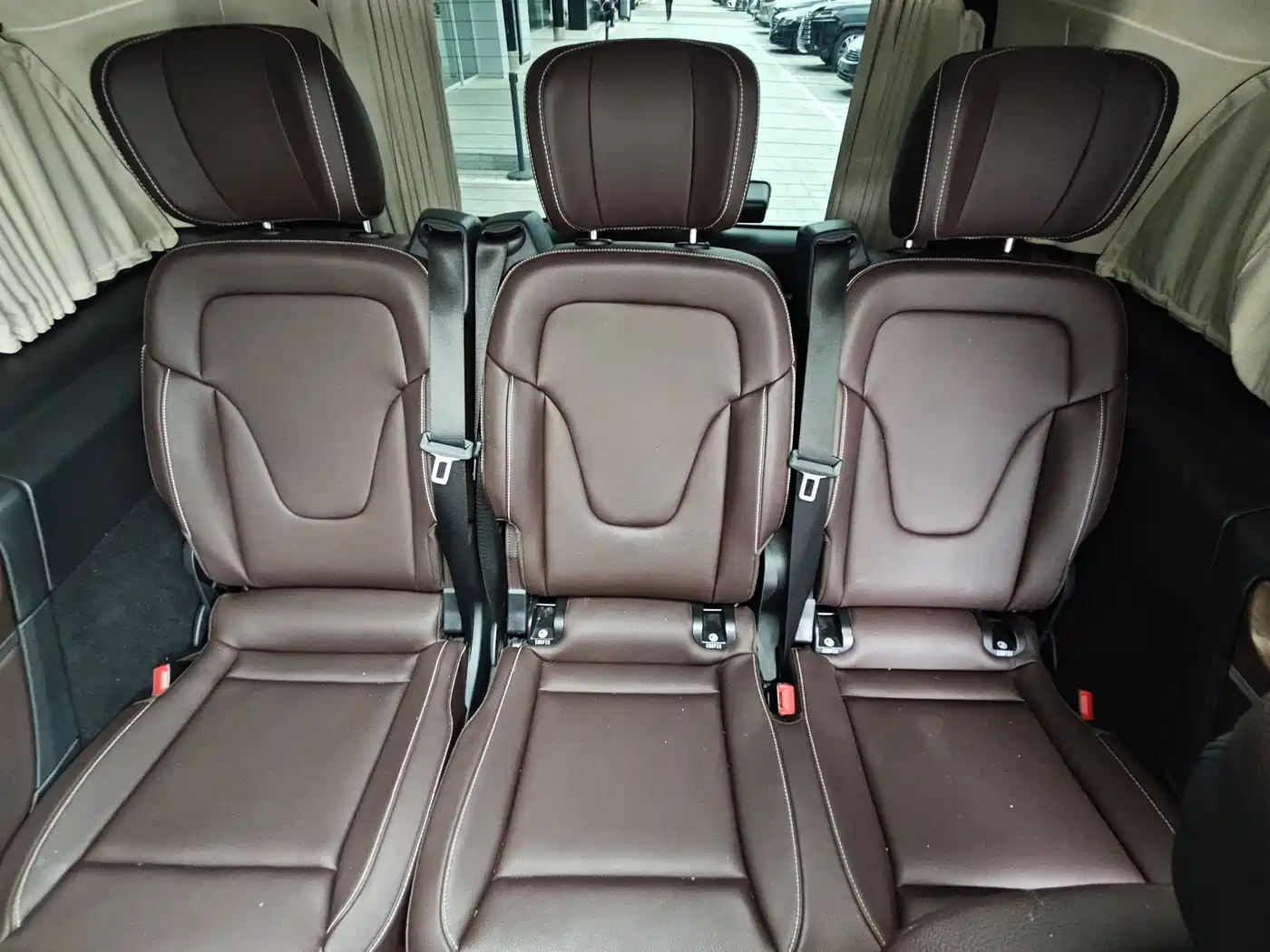 Mercedes-Benz V-Class 2021 V 260 L Long Wheelbase Luxury Edition фото 9