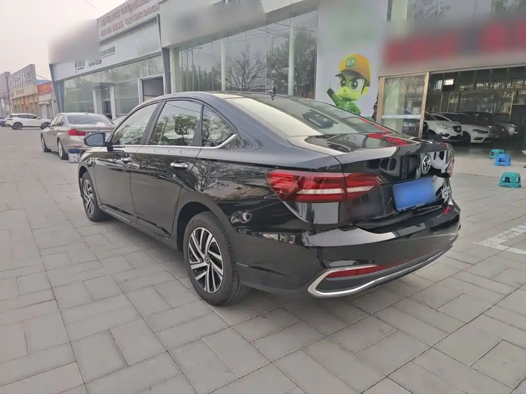 Photo 17 - Volkswagen Lavida