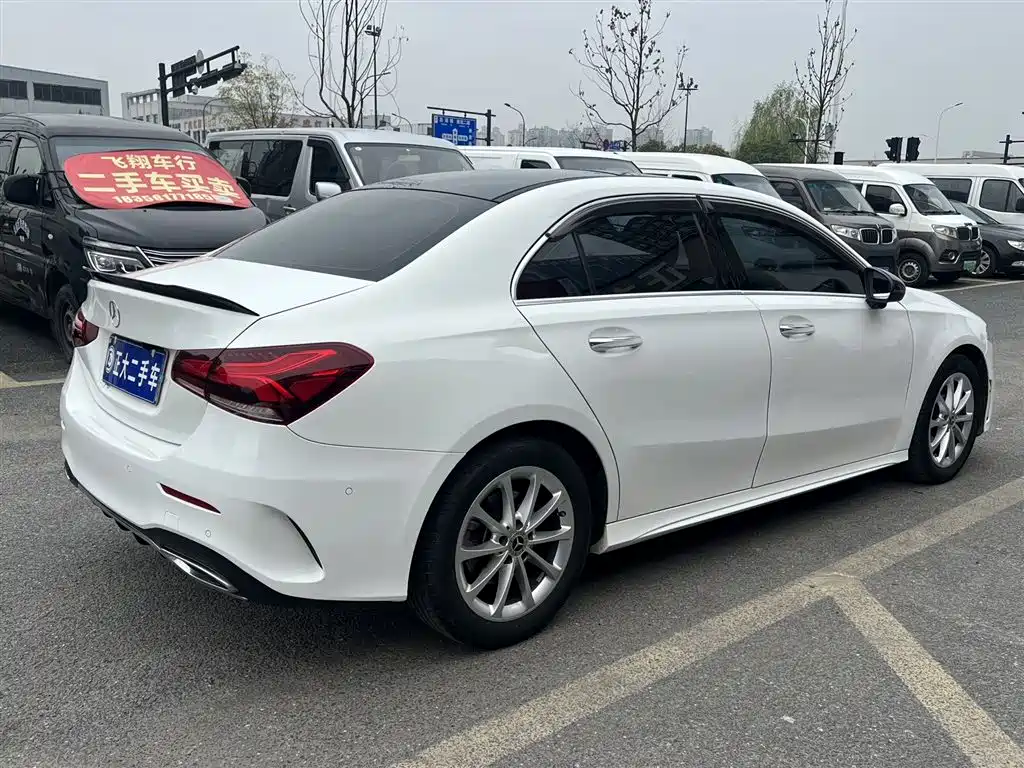 Mercedes-Benz A-Class 2020 Facelift A 200 L Sport Sedan Dynamic фото 8