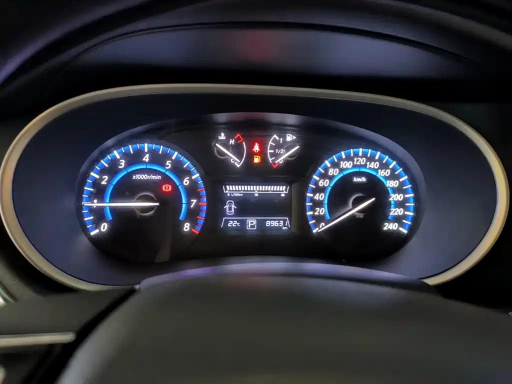 Venucia T90 2018 2018 2.0L CVT Smart Connection Fashion Edition China V