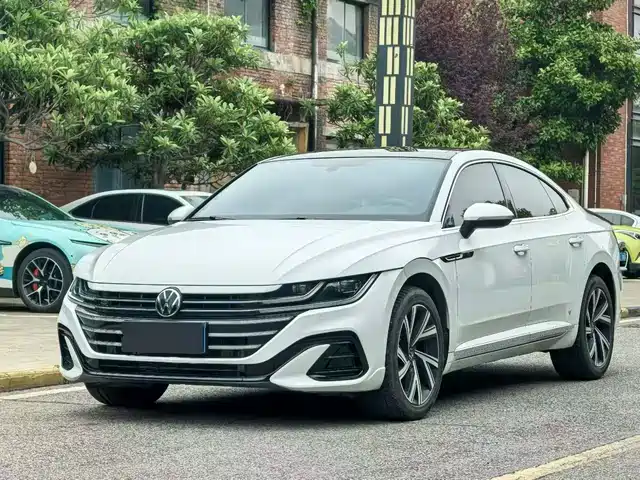  Volkswagen FAW-Volkswagen CC 2025 330TSI Dazzling Shared Edition