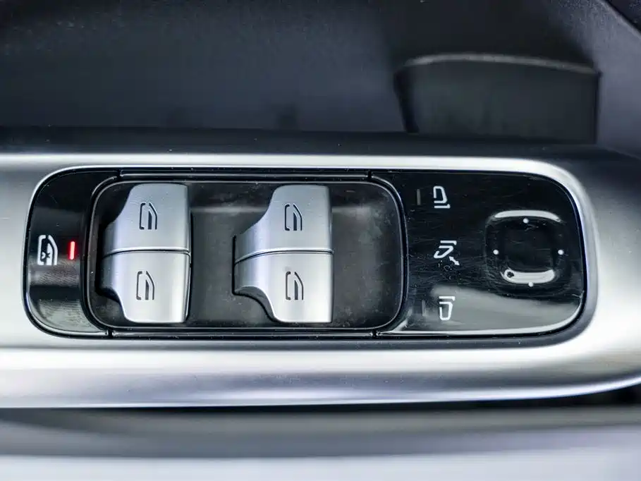 Mercedes-Benz C-Class 2023 C 260 L Sport фото 17